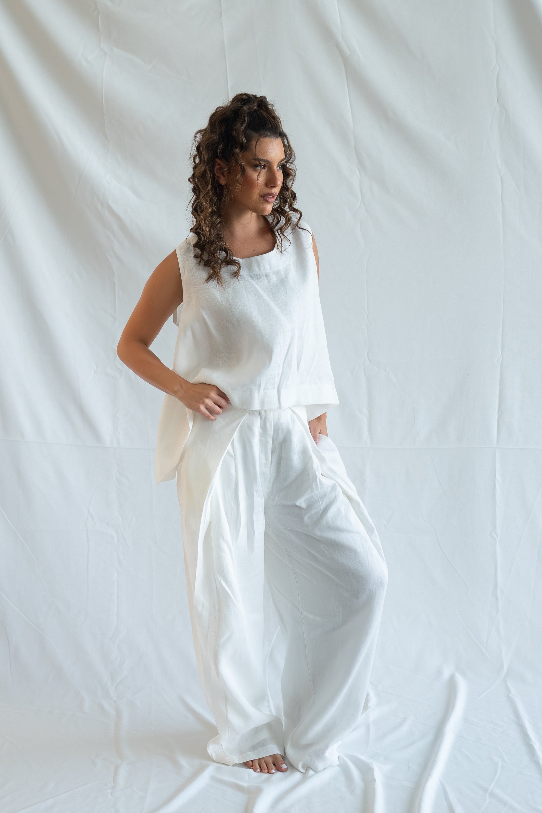 white linen set