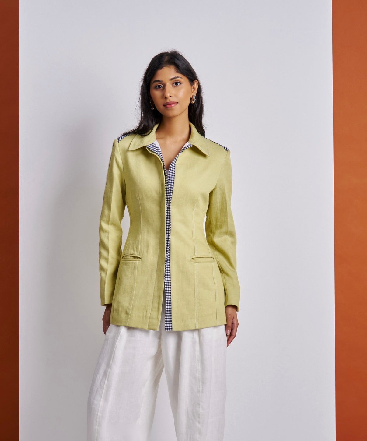 Contour lime top