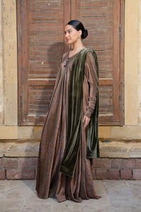Husn olive scarf