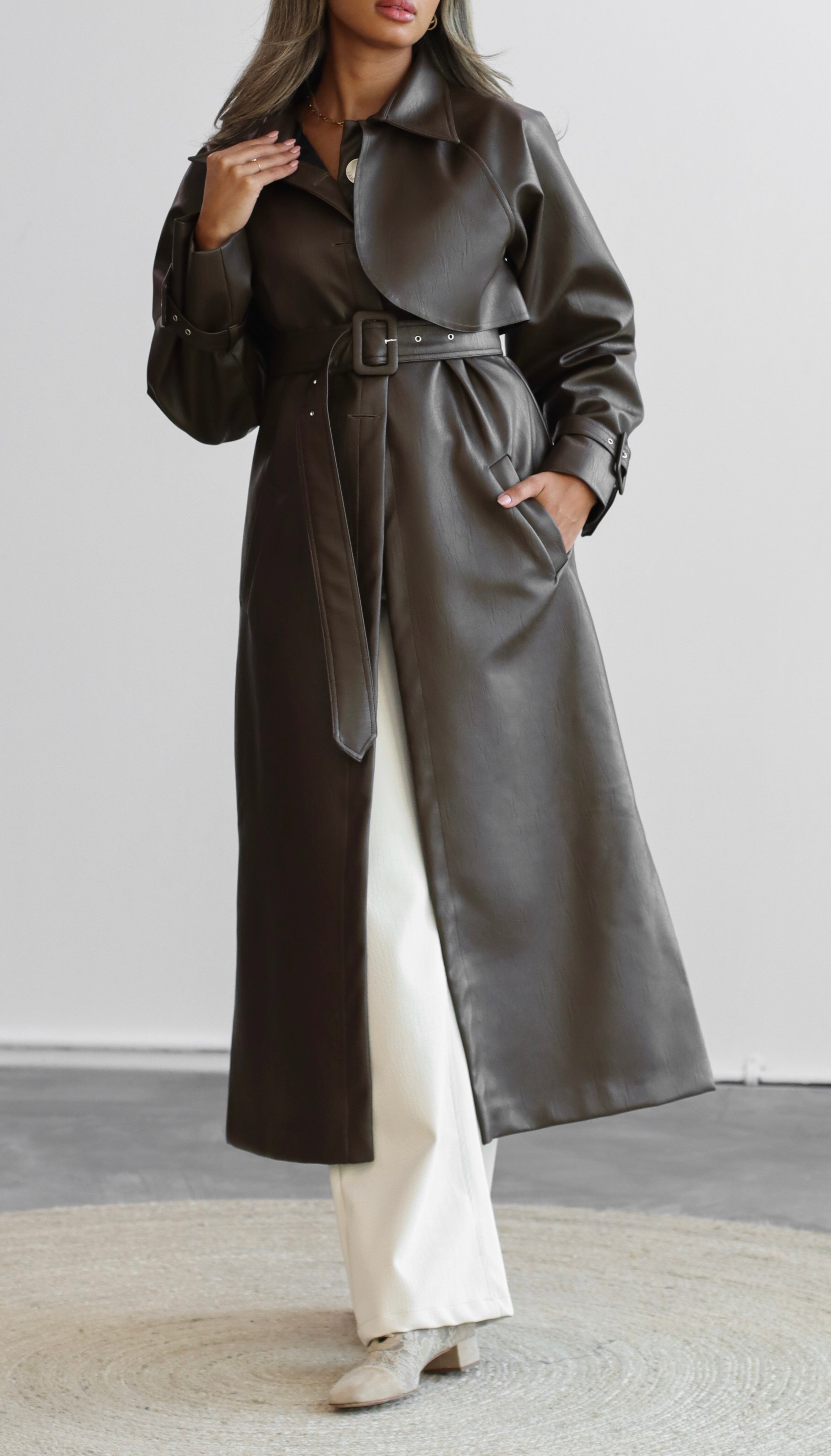 Wood leather trench